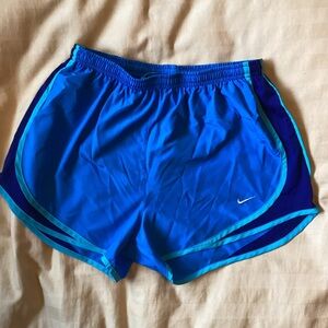 Nike Dri-fit Run Shorts Women’s Medium
